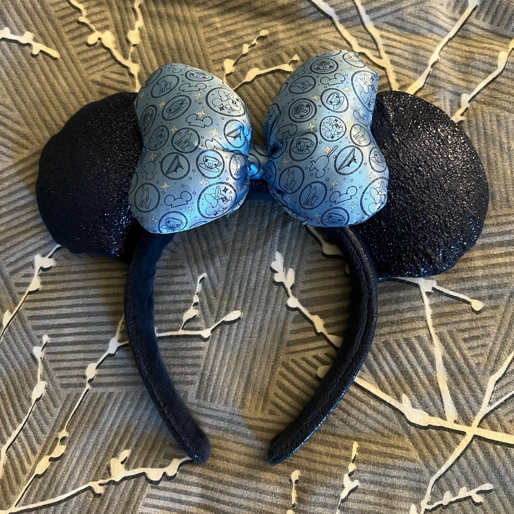 Authentic Disney Parks Blue Minnie Mouse Ears